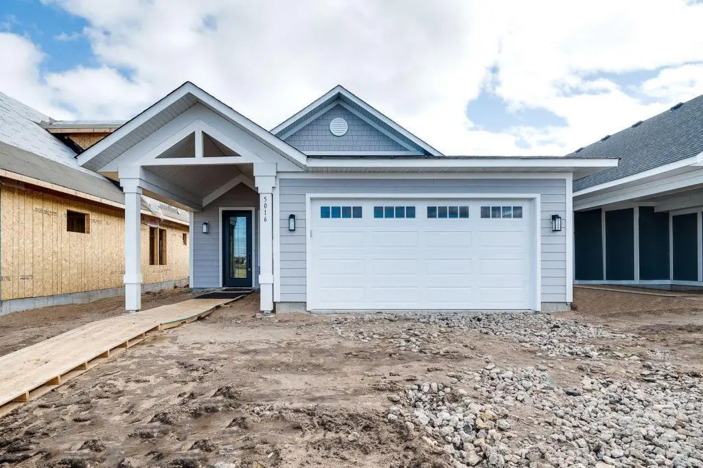 5233 216th ST W, Farmington, MN 55024