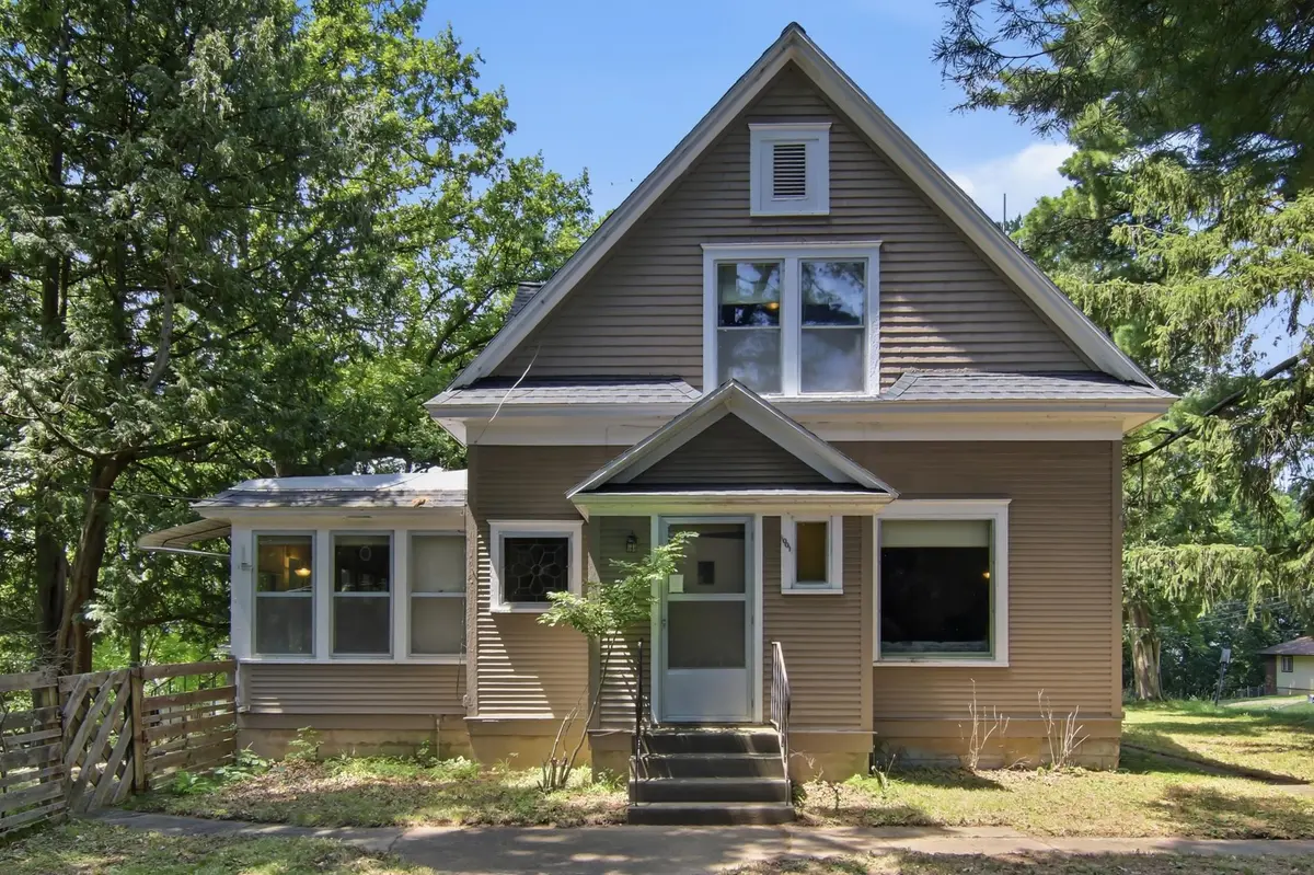 1001 13th ST SE, Menomonie, WI 54751