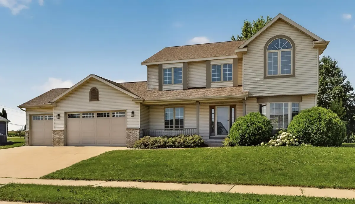 1110 Southern Hills LN SW, Rochester, MN 55902