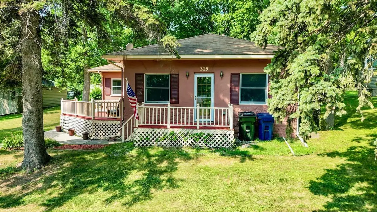 315 N Concord ST, Fergus Falls, MN 56537