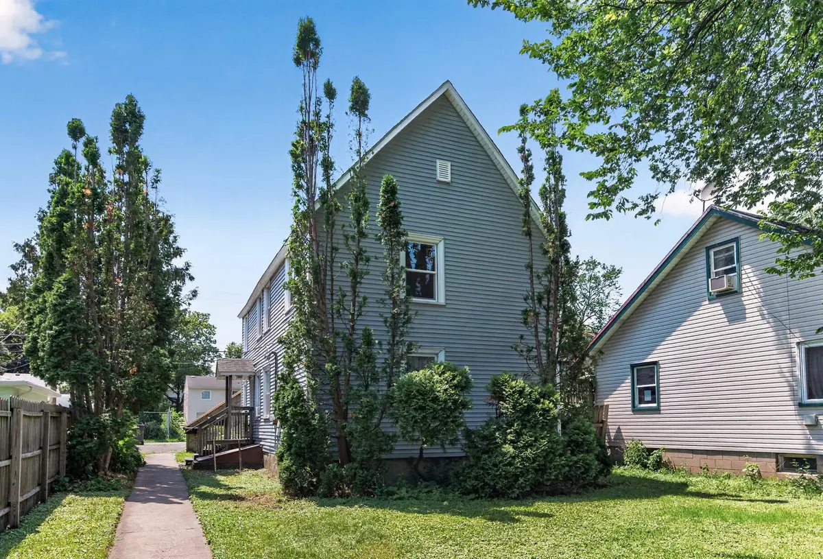 828 Englewood AVE, Saint Paul, MN 55104