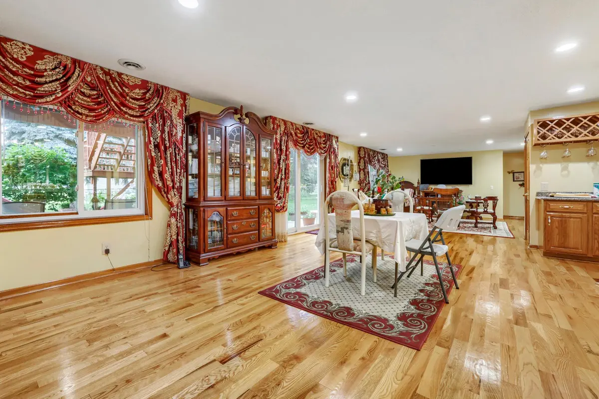 7200 89th AVE N, Brooklyn Park, MN 55445