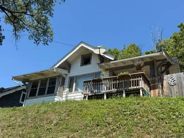 1115 Bush ST, Red Wing, MN 55066