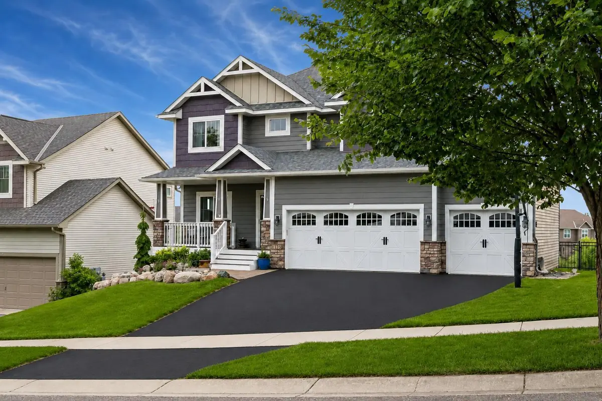 1173 Rosemary LN, Chaska, MN 55318