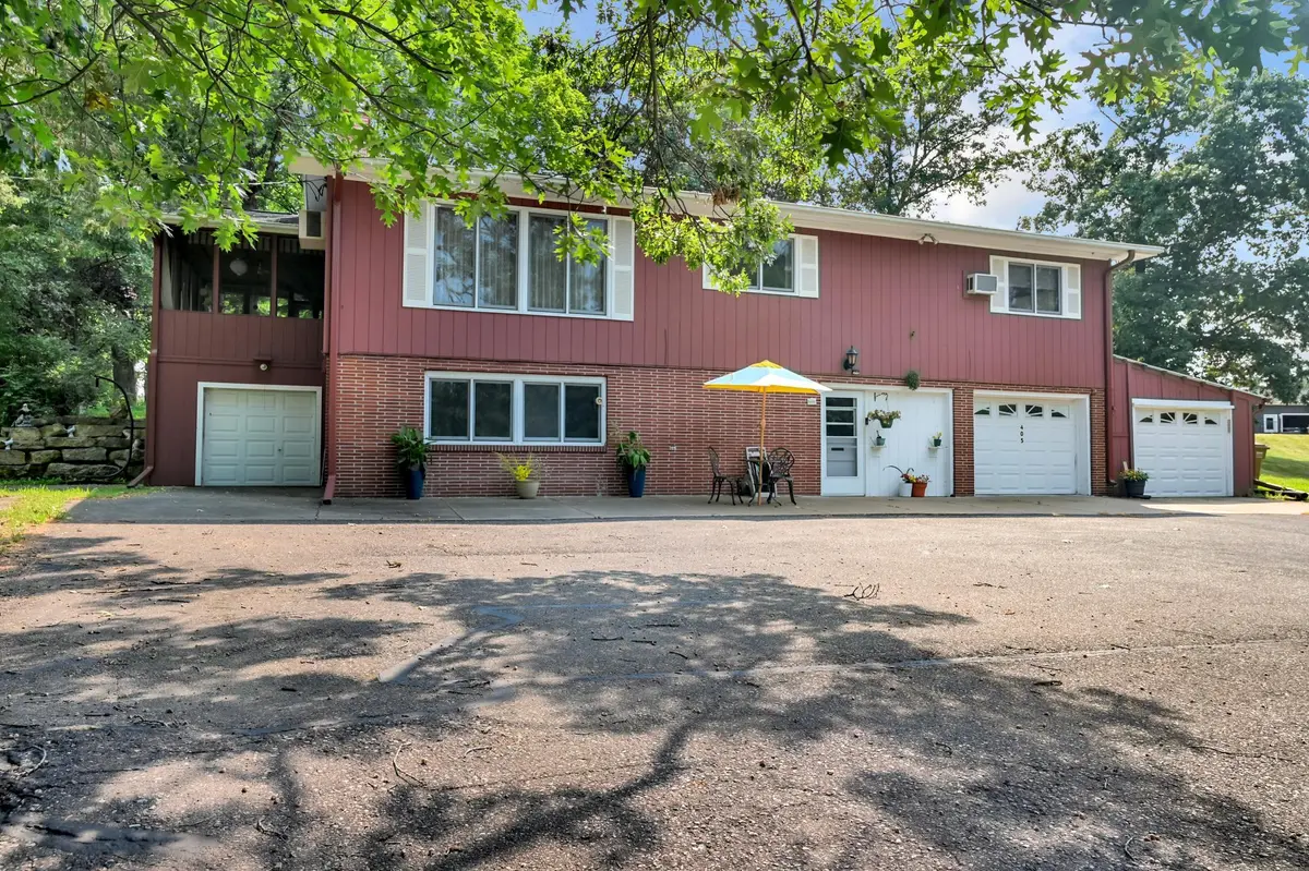 405 Oakwood DR, Durand, WI 54736