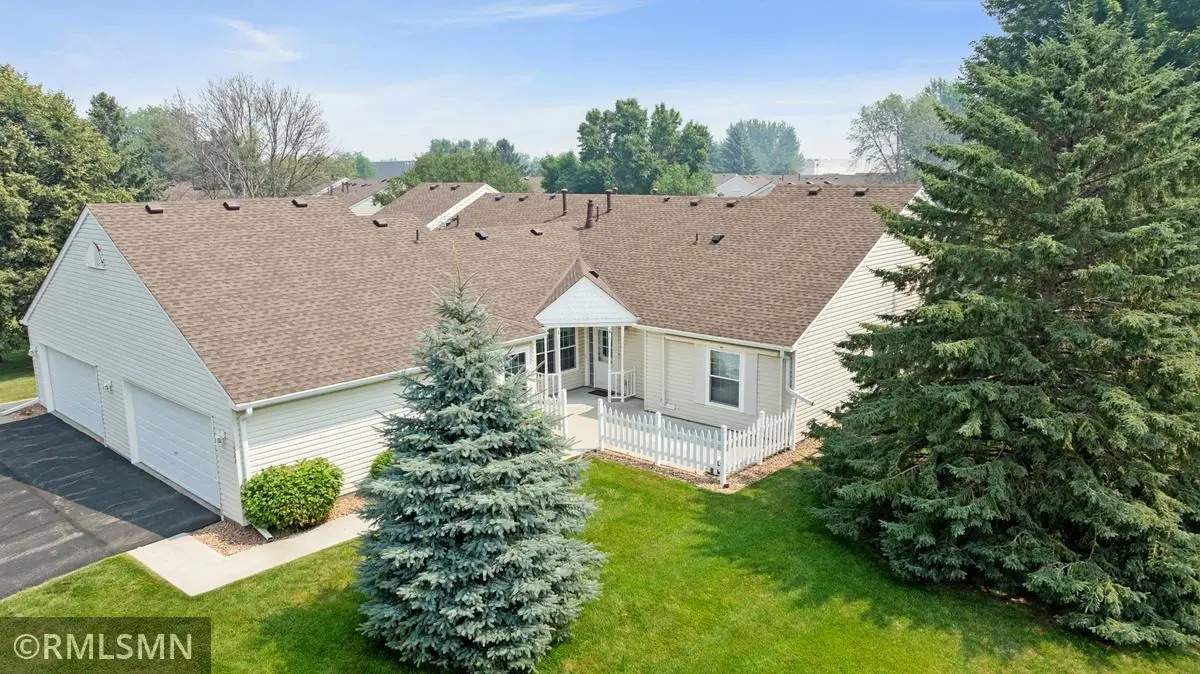 1522 4th AVE E, Shakopee, MN 55379