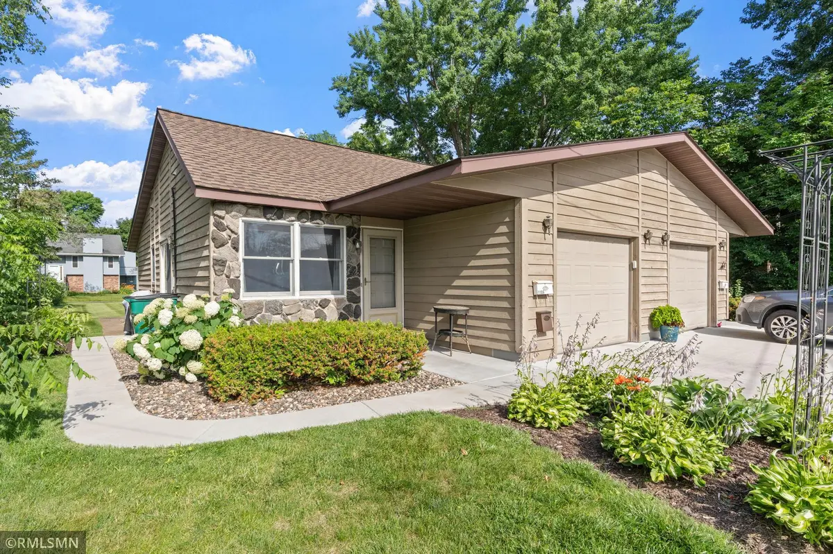 1106 Owens ST N, Stillwater, MN 55082