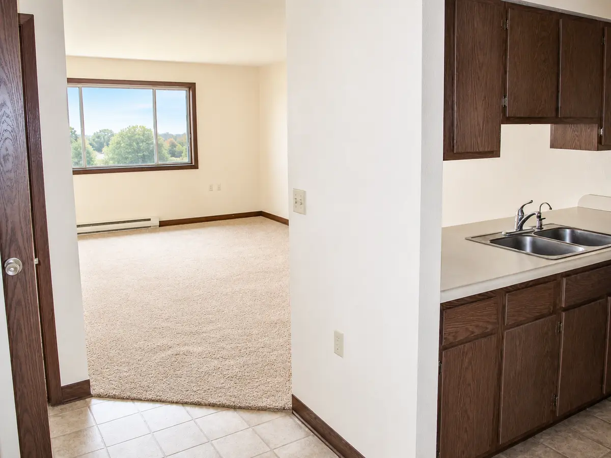 401 S Oak ST #8, Ellsworth, MN 56129
