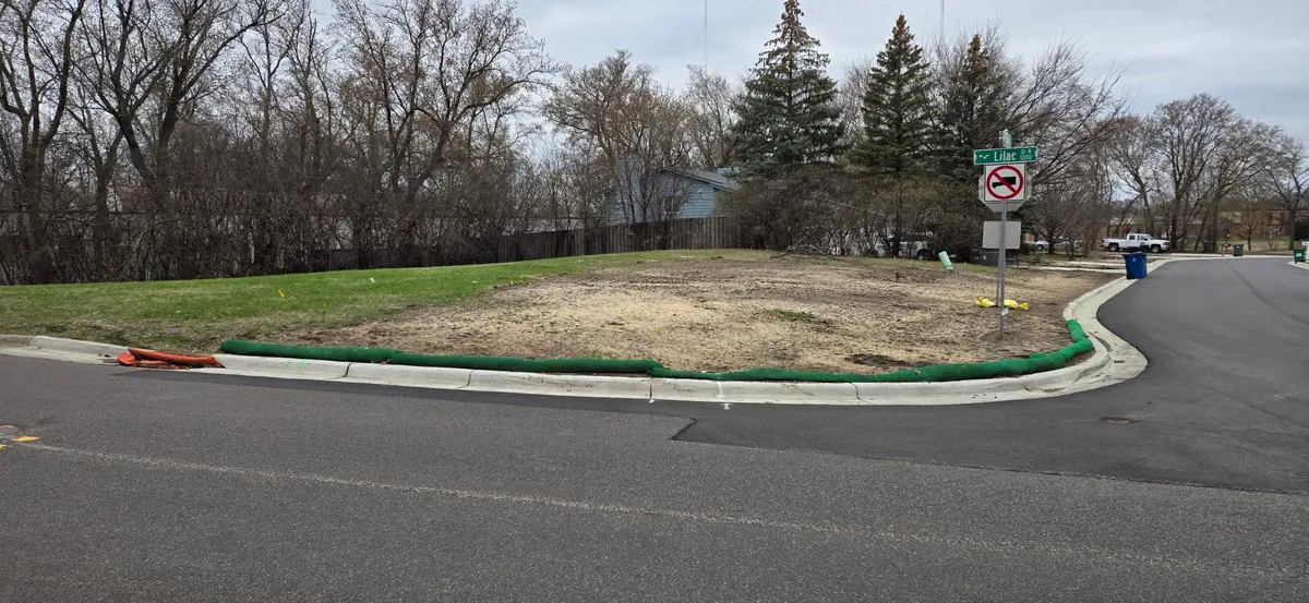 5509 Lindsay ST, Golden Valley, MN 55422