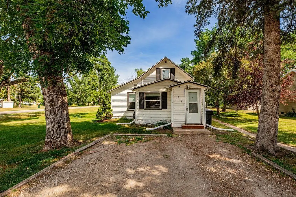 212 Canning ST E, Hendrum, MN 56550