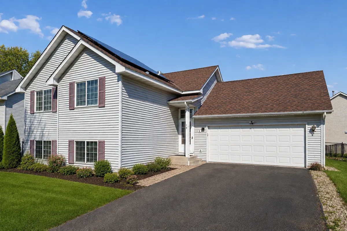 617 13th ST, Farmington, MN 55024