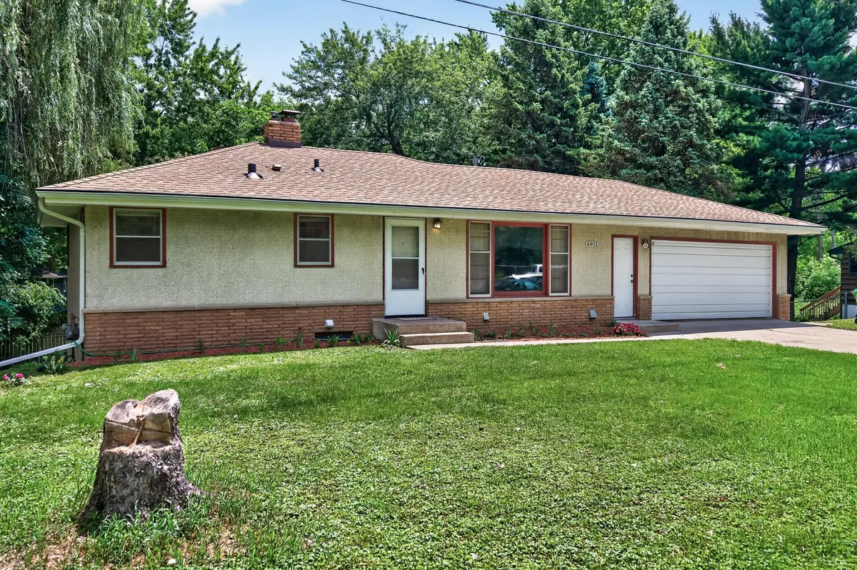 6911 E River RD NE, Fridley, MN 55432