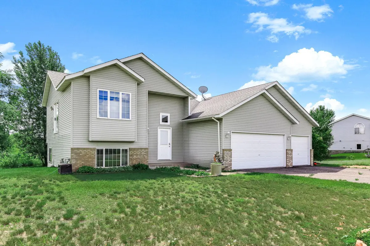 25825 106th ST NW, Zimmerman, MN 55398