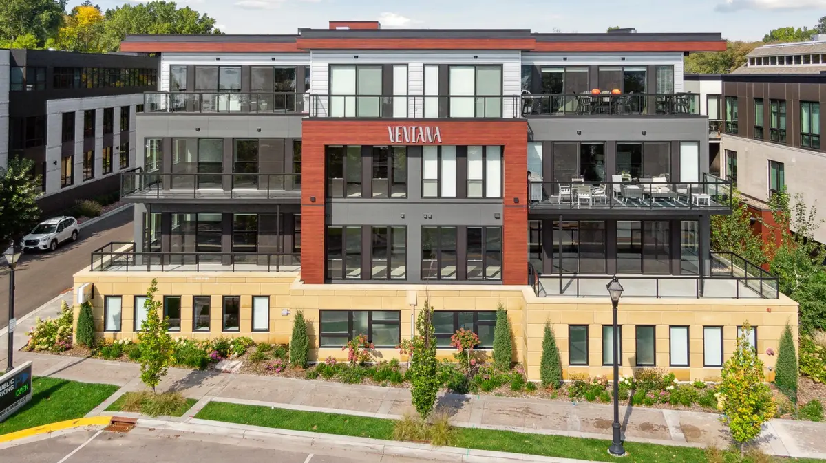 253 Lake ST E #208, Wayzata, MN 55391