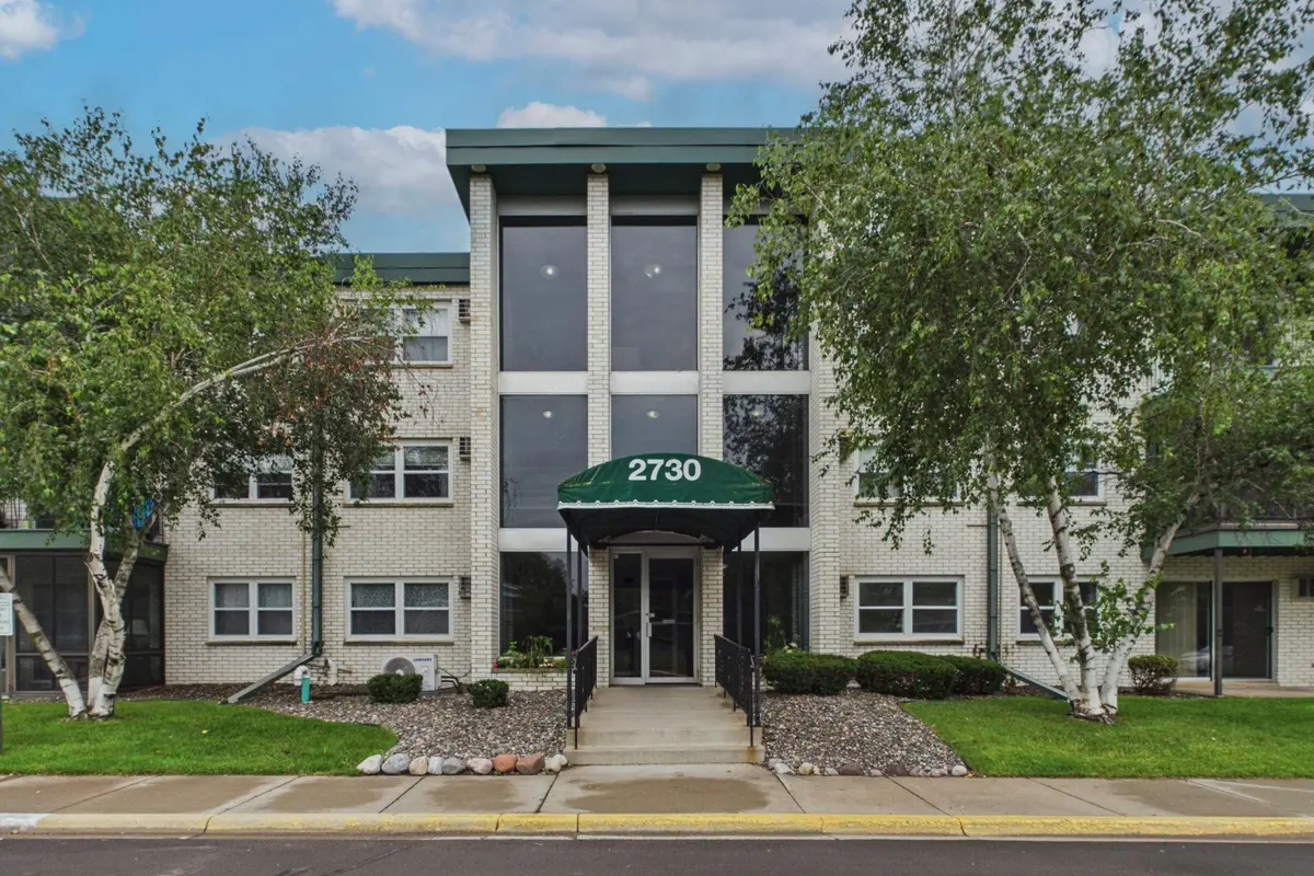 2730 Dale ST N #D110, Roseville, MN 55113