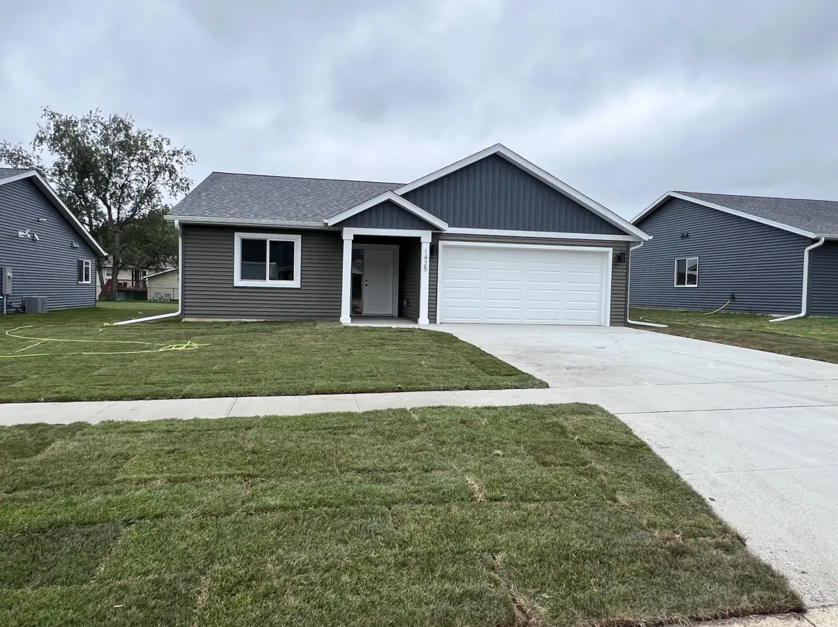 1425 Sunrise AVE SE, Rochester, MN 55904