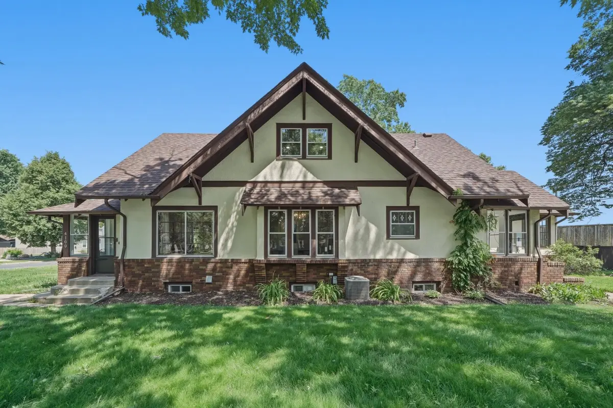 4100 Vera Cruz AVE N, Robbinsdale, MN 55422