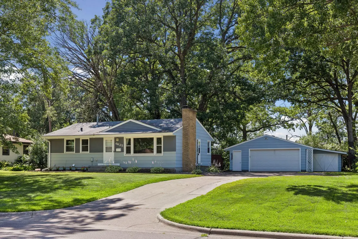 6625 Wyoming AVE N, Brooklyn Park, MN 55428