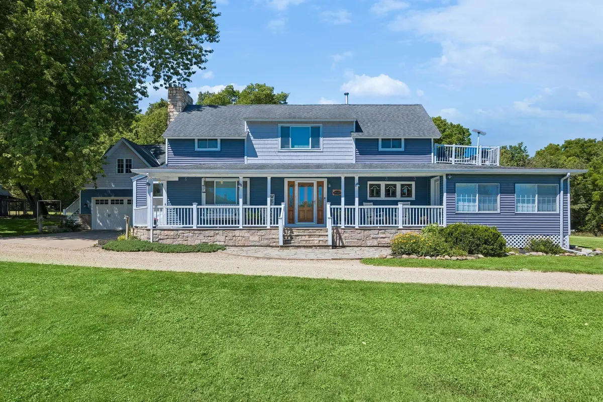29190 Sunset TRL, Cannon Falls, MN 55009