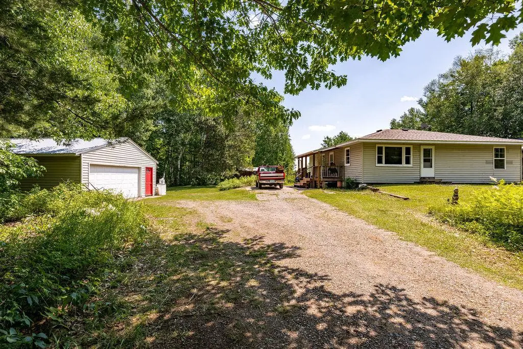 2592 Strandberg RD, Barnum, MN 55707