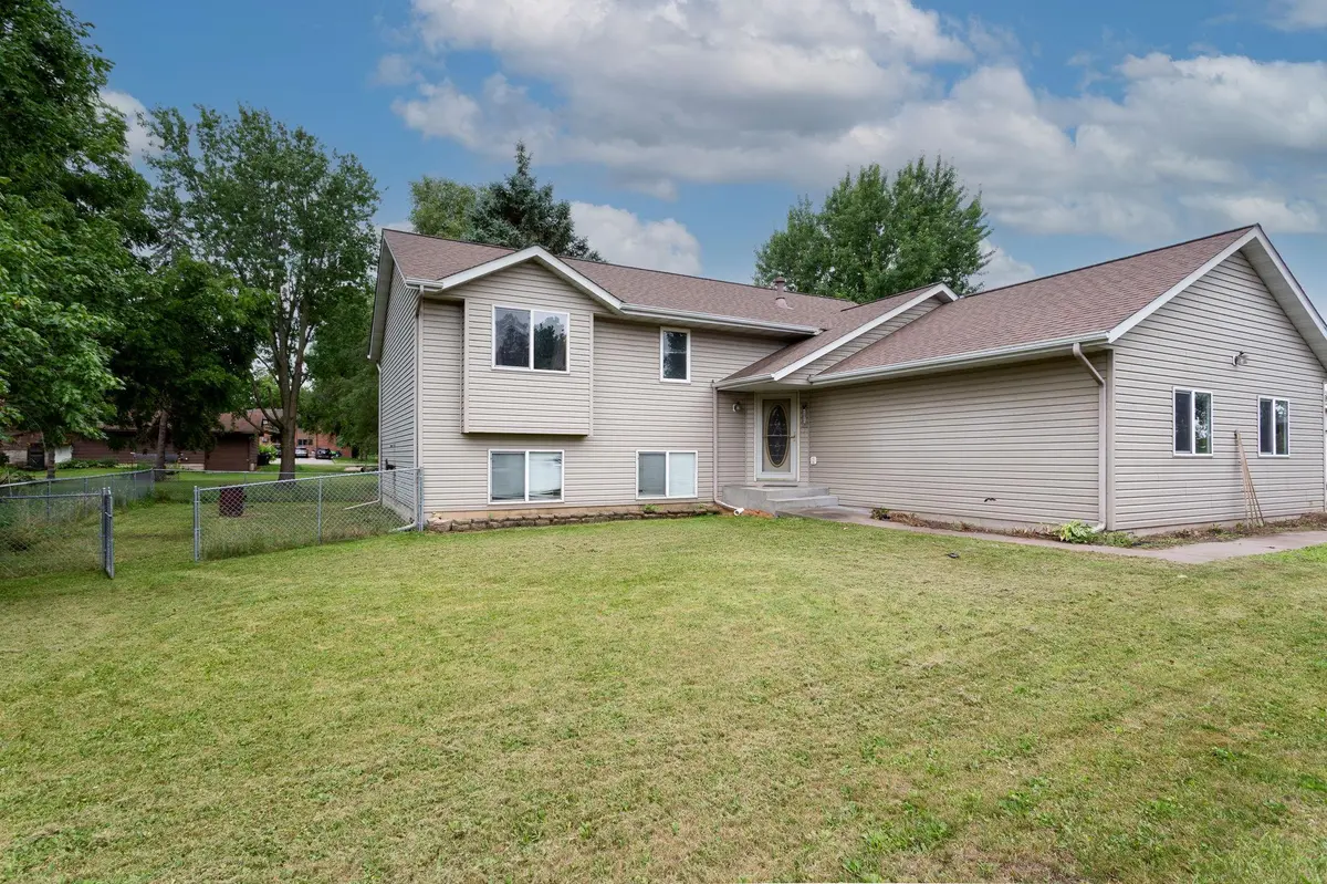 1010 Hampshire ST, Prescott, WI 54021
