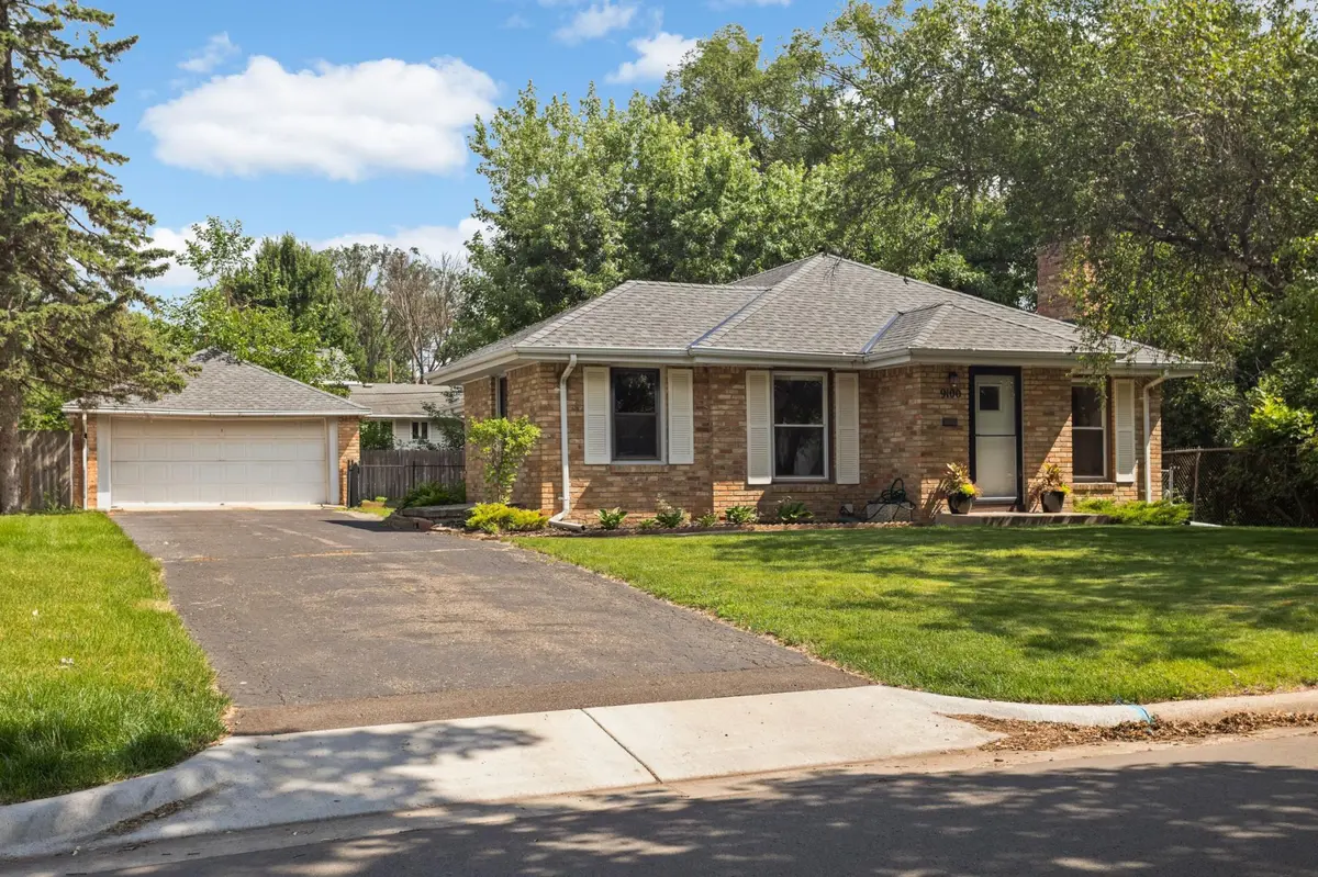 9100 Club RD, Saint Louis Park, MN 55426