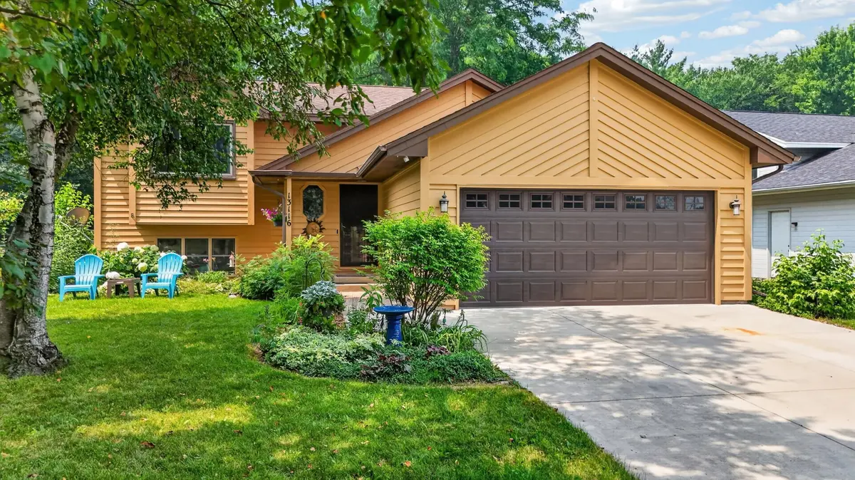 13116 Court PL, Burnsville, MN 55337