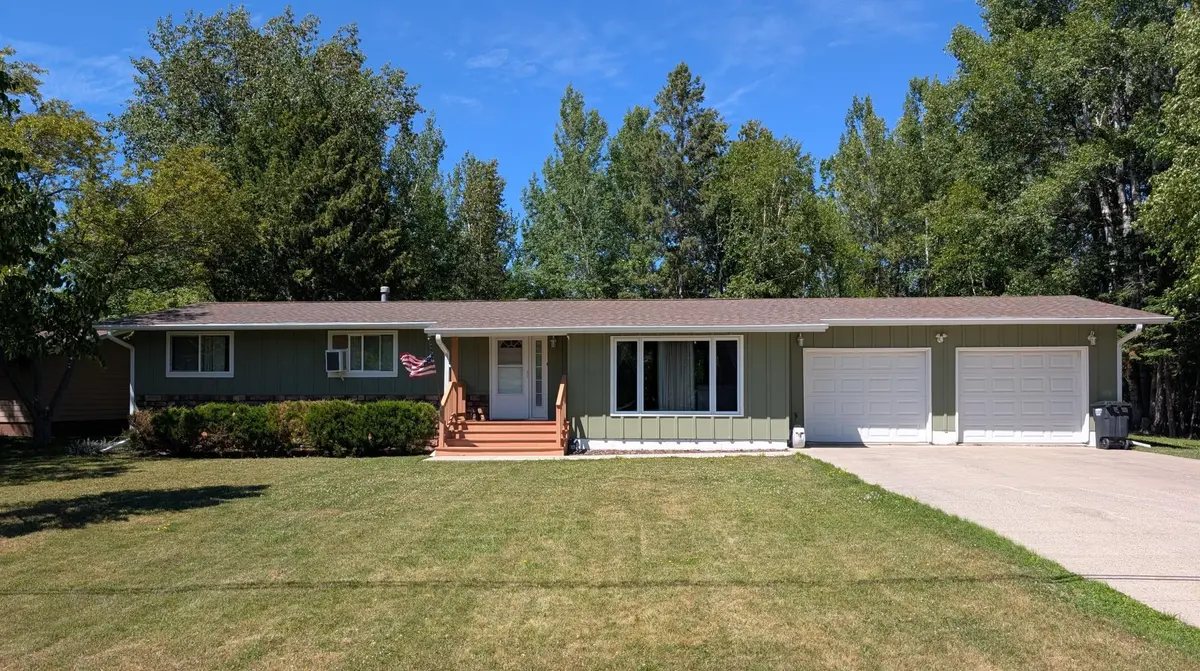 214 Shorewood DR, International Falls, MN 56649