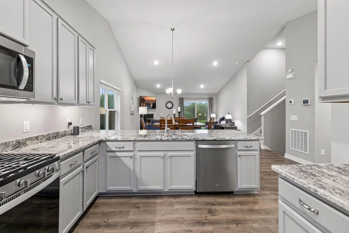 20566 Glade AVE, Lakeville, MN 55044