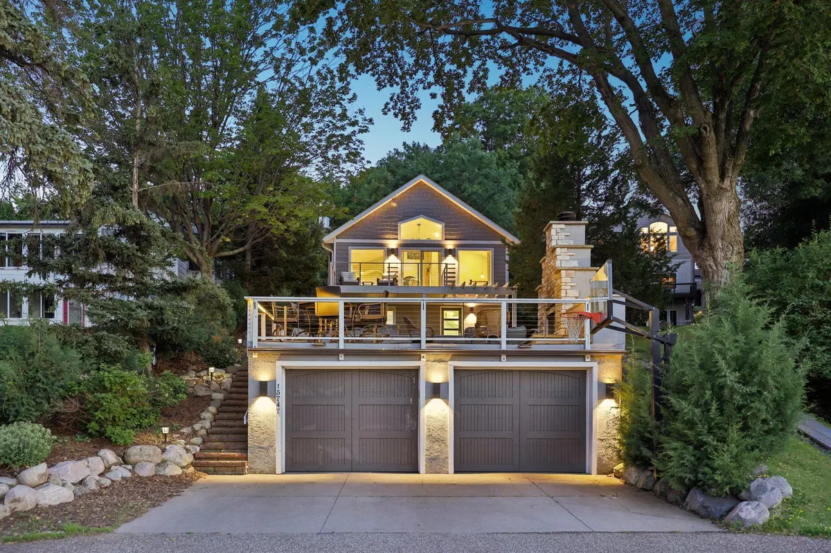 15747 West AVE SE, Prior Lake, MN 55372