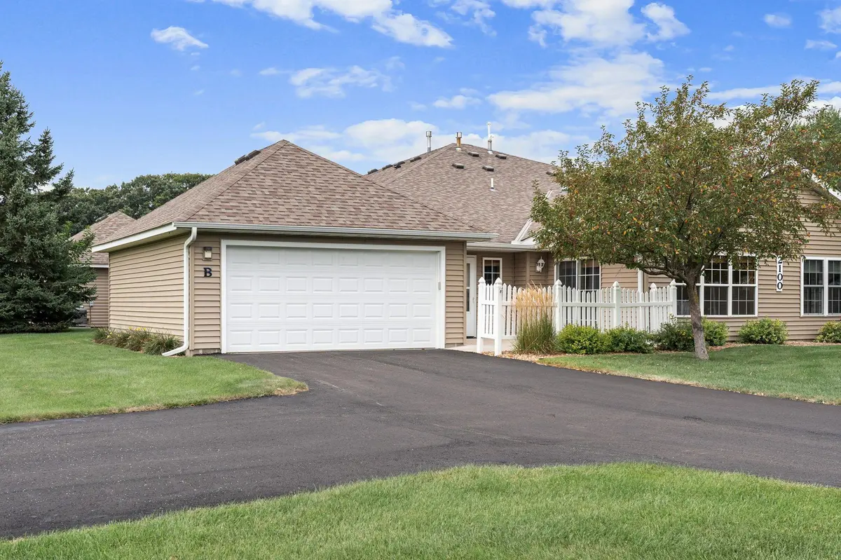 2100 Burr Oak Dr #B, Austin, MN 55912