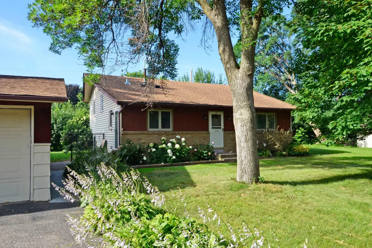 6609 74 1/2 AVE N, Brooklyn Park, MN 55428
