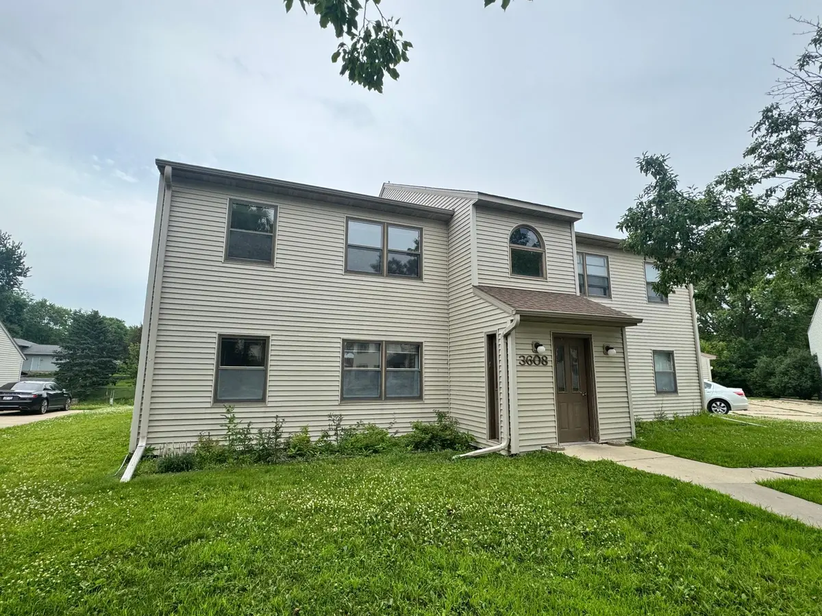 3608 10th LN NW #1, Rochester, MN 55901