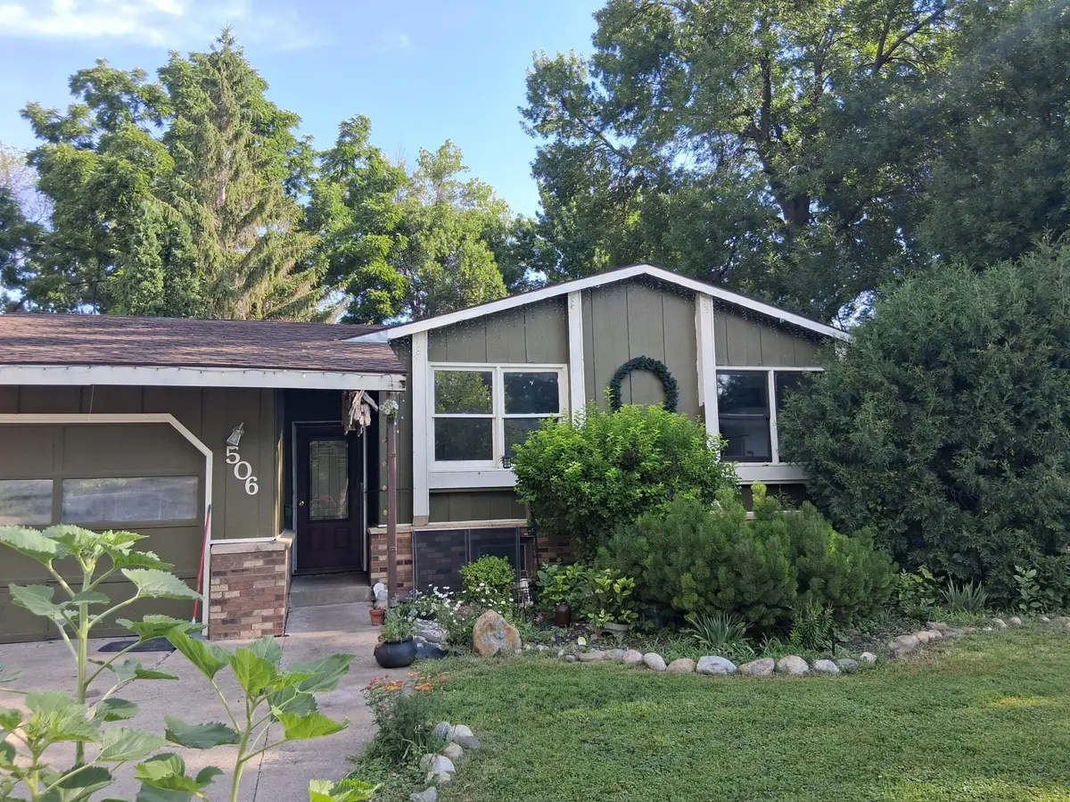 506 W Stanton AVE, Fergus Falls, MN 56537