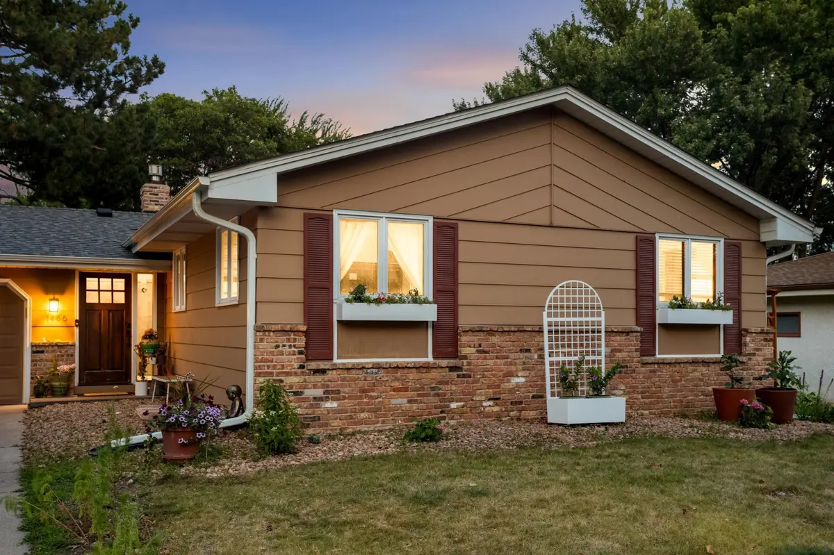 1465 18th AVE NW, New Brighton, MN 55112