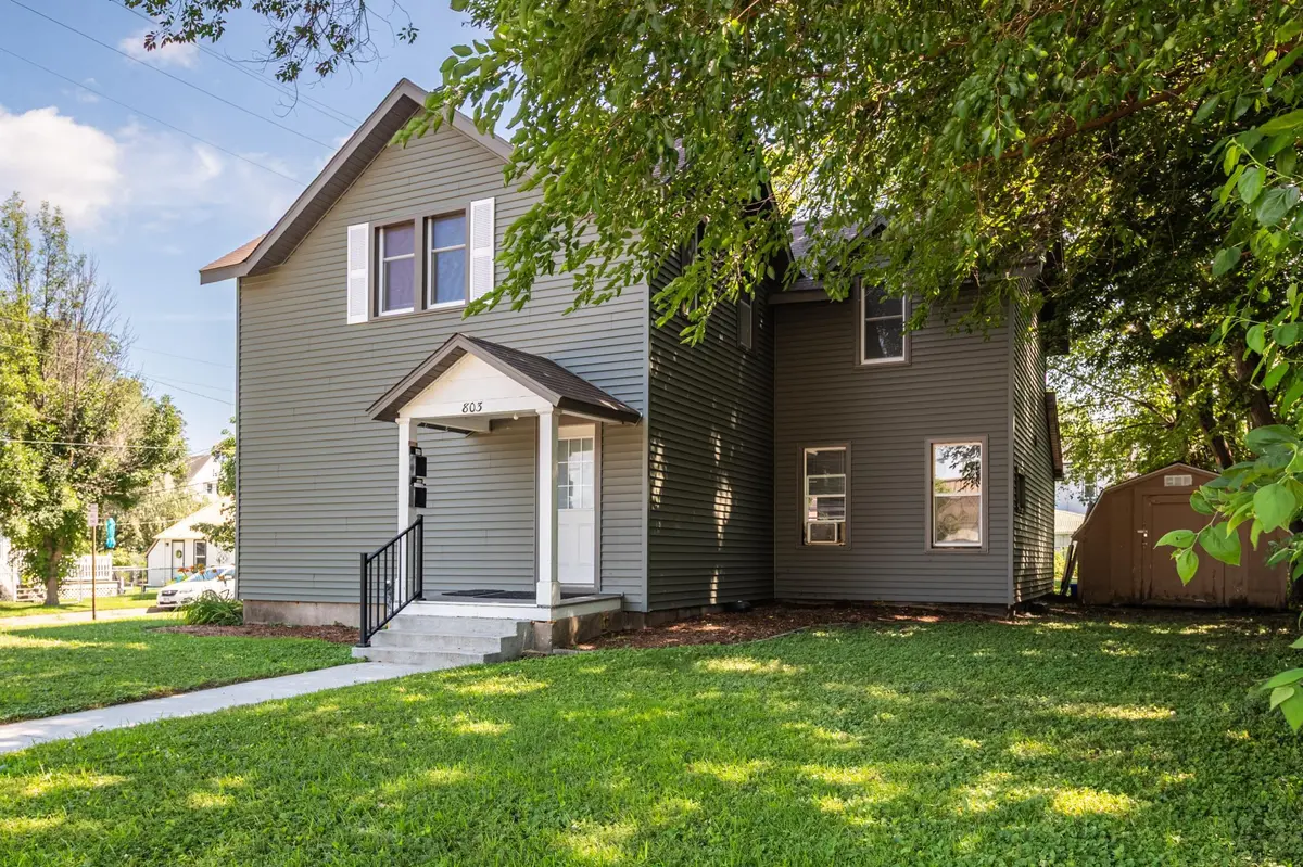 803 W 5th ST, Winona, MN 55987