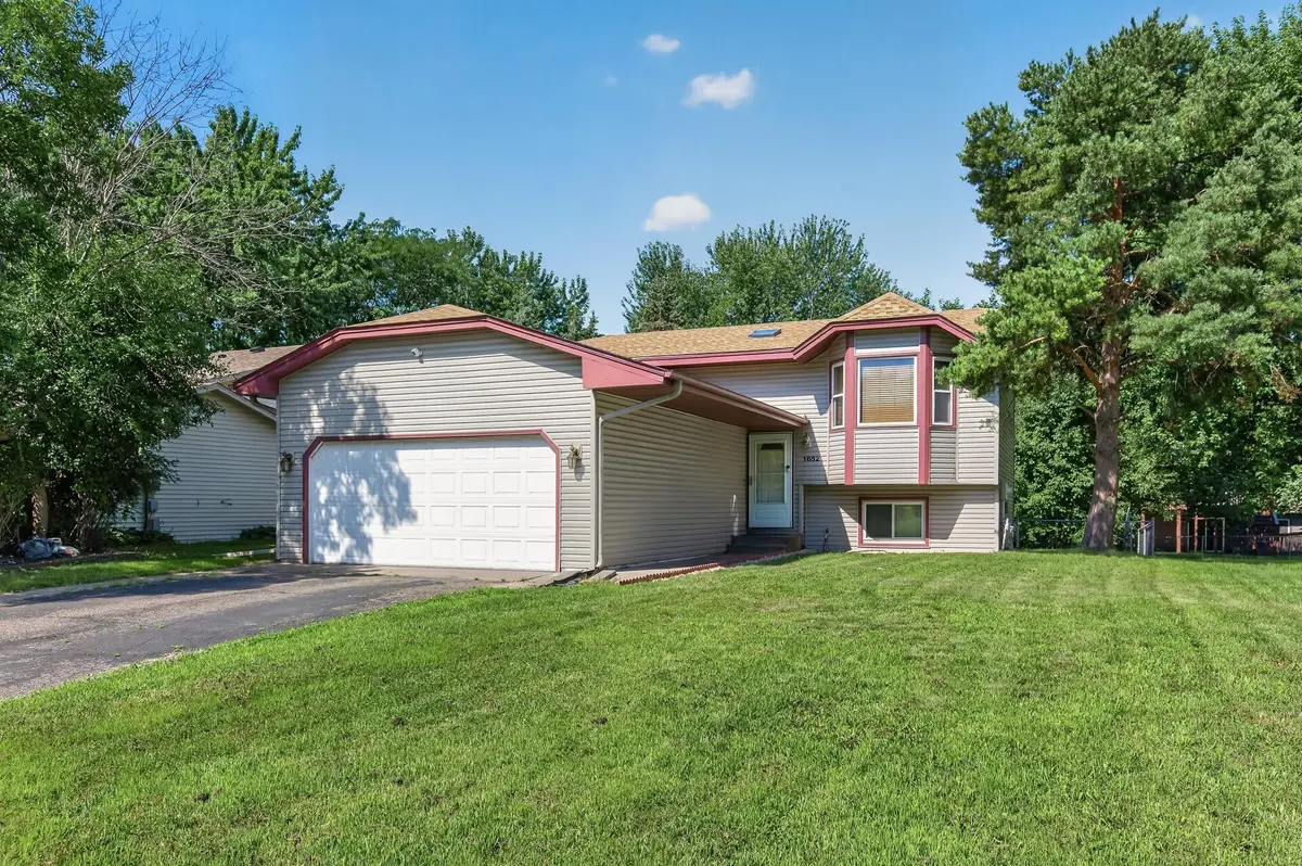 1652 84th CT N, Brooklyn Park, MN 55444