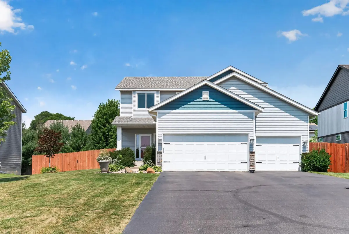 2299 Gall AVE, Maplewood, MN 55109