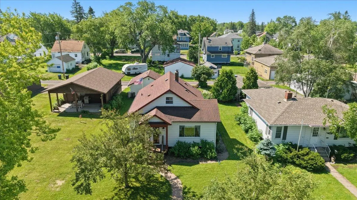 816 N 19th ST, Superior, WI 54880