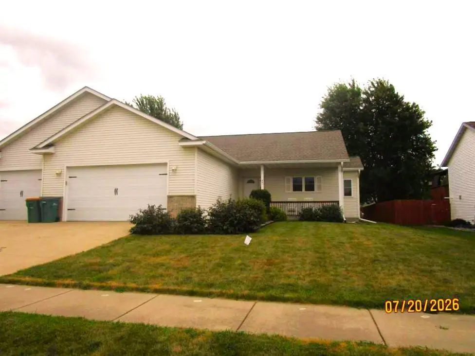 741 9th ST SW, Pine Island, MN 55963