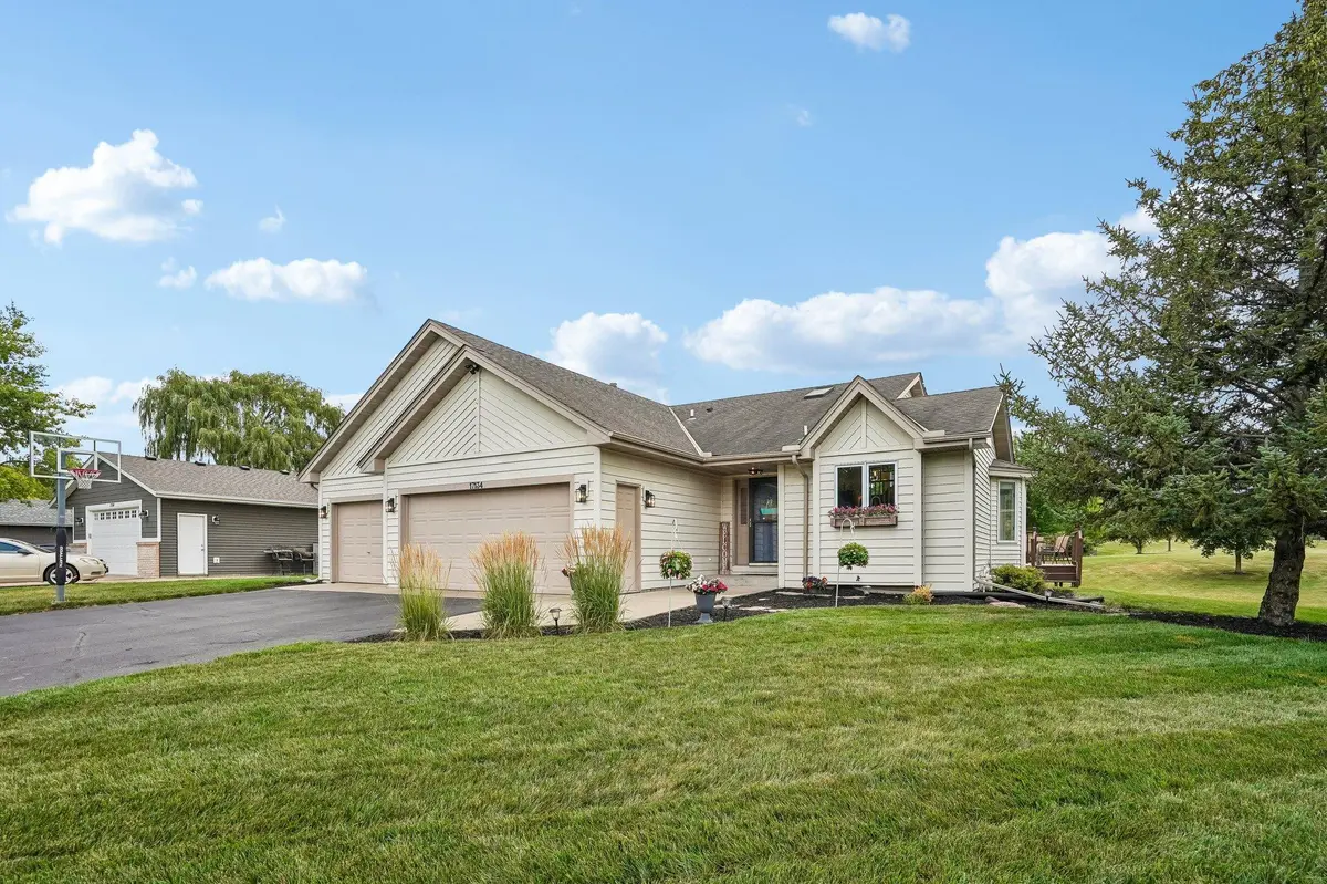 17134 Woodview CT SE, Prior Lake, MN 55372