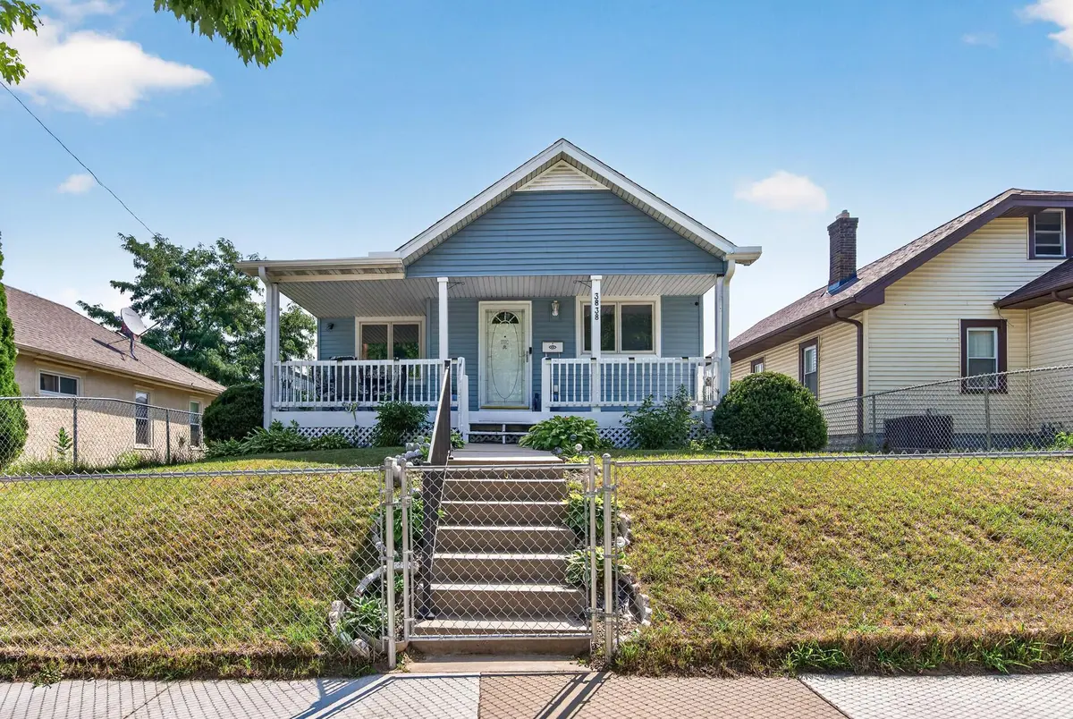 3838 Dupont AVE N, Minneapolis, MN 55412