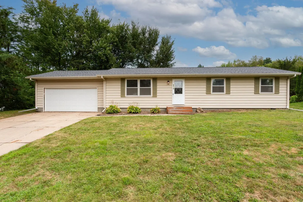 278 Tower Heights CT, Prescott, WI 54021