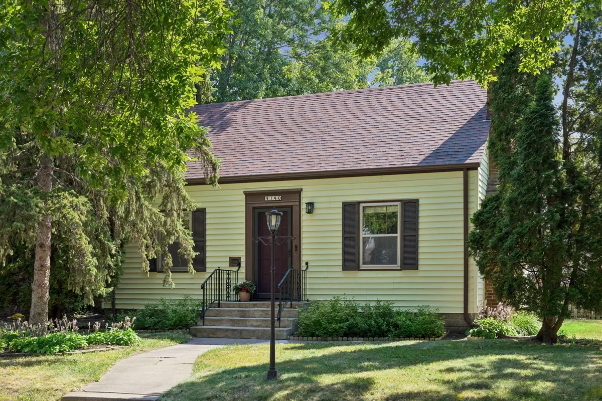 4140 Zenith AVE N, Robbinsdale, MN 55422