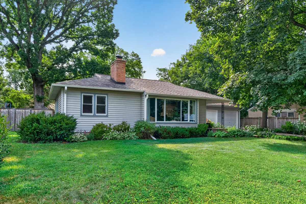 3340 Noble AVE N, Golden Valley, MN 55422