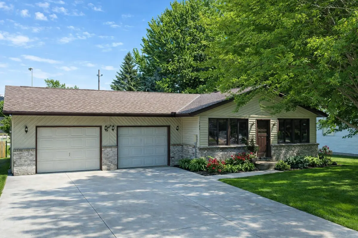 222 7th AVE NW, Lonsdale, MN 55046