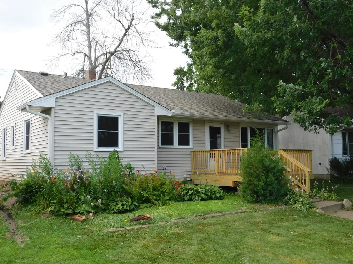 1940 Hoyt AVE E, Saint Paul, MN 55119
