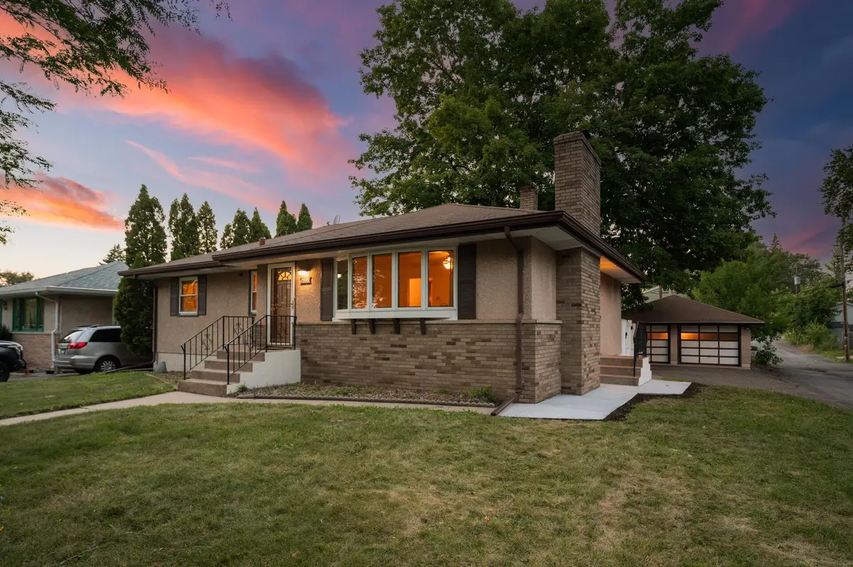 1535 Mclean AVE, Saint Paul, MN 55106