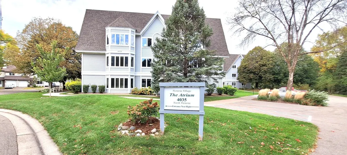 4035 Victoria ST N #219, Shoreview, MN 55126