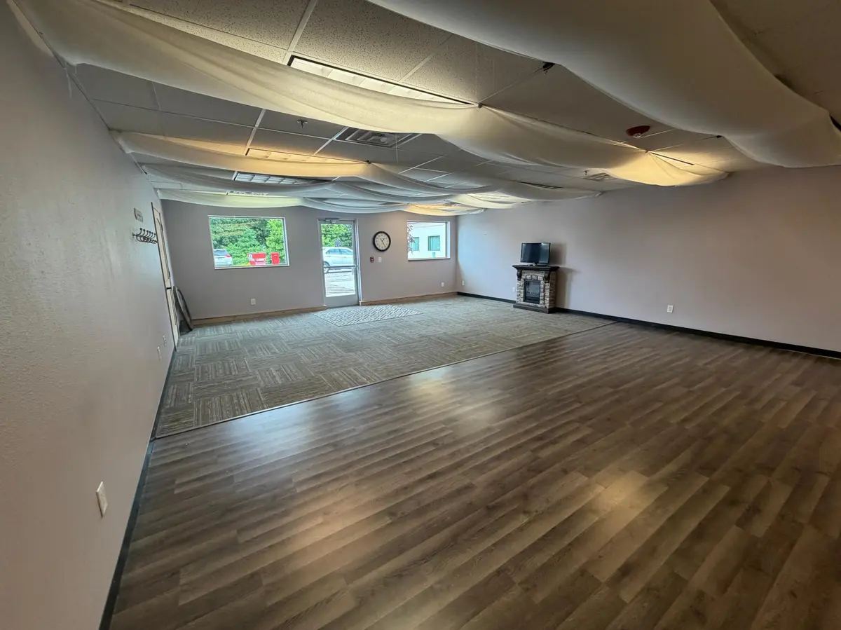 303 22nd AVE W #104, Alexandria, MN 56308